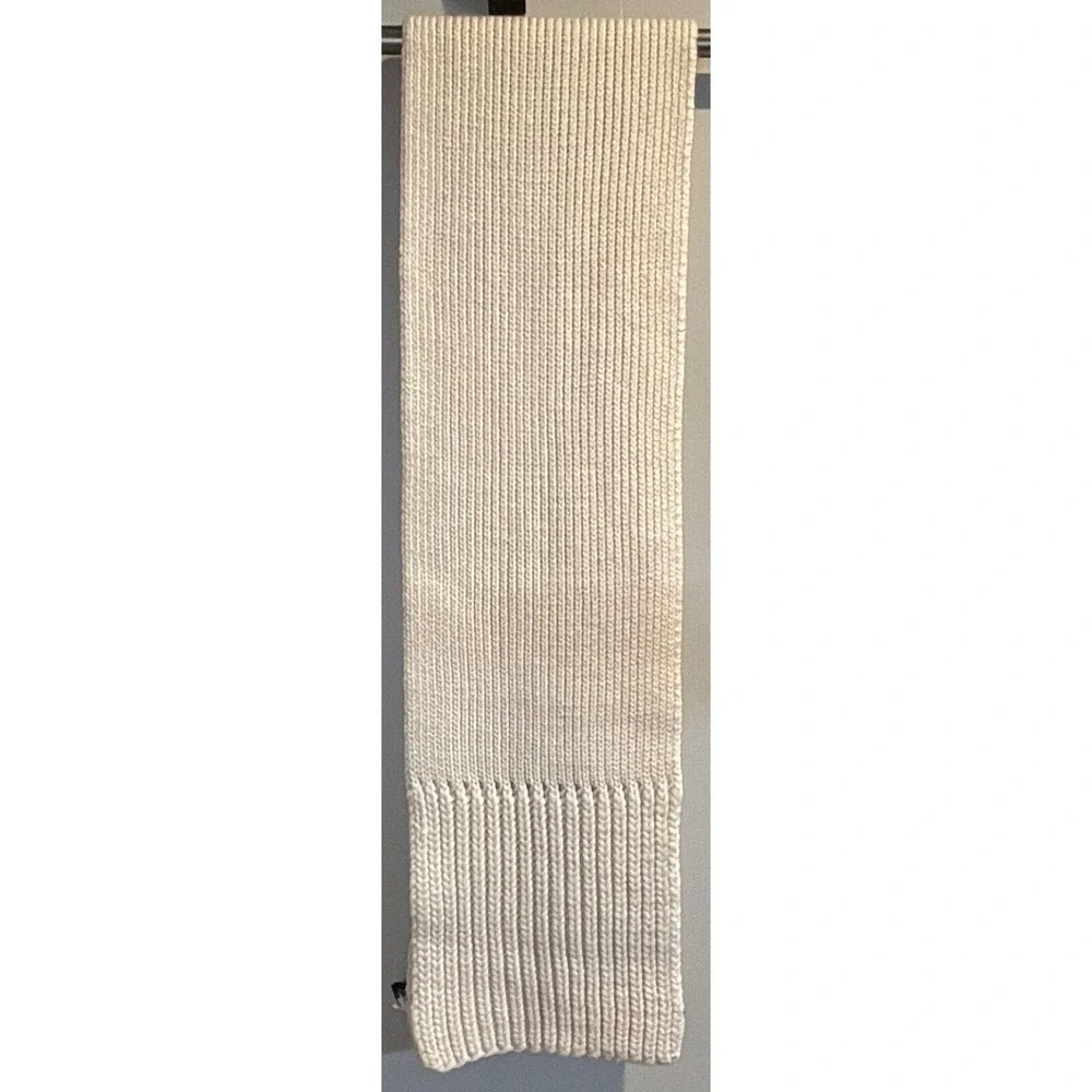 GAP Waffle Knit Wool Blend Winter Ivory Scarf, Substantial‎ Warm Scarf